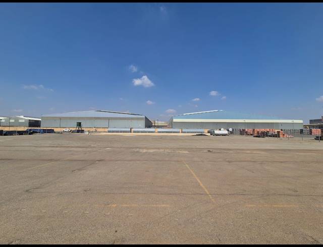 7,250M² INDUSTRIAL YARD TO LET IN ROODEKOP